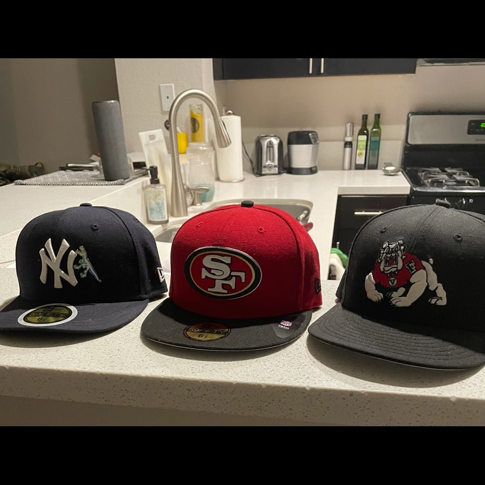 Selling 3 New era hats only worn 2x each